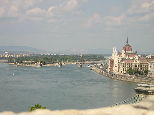 Dunarea si parlamentul