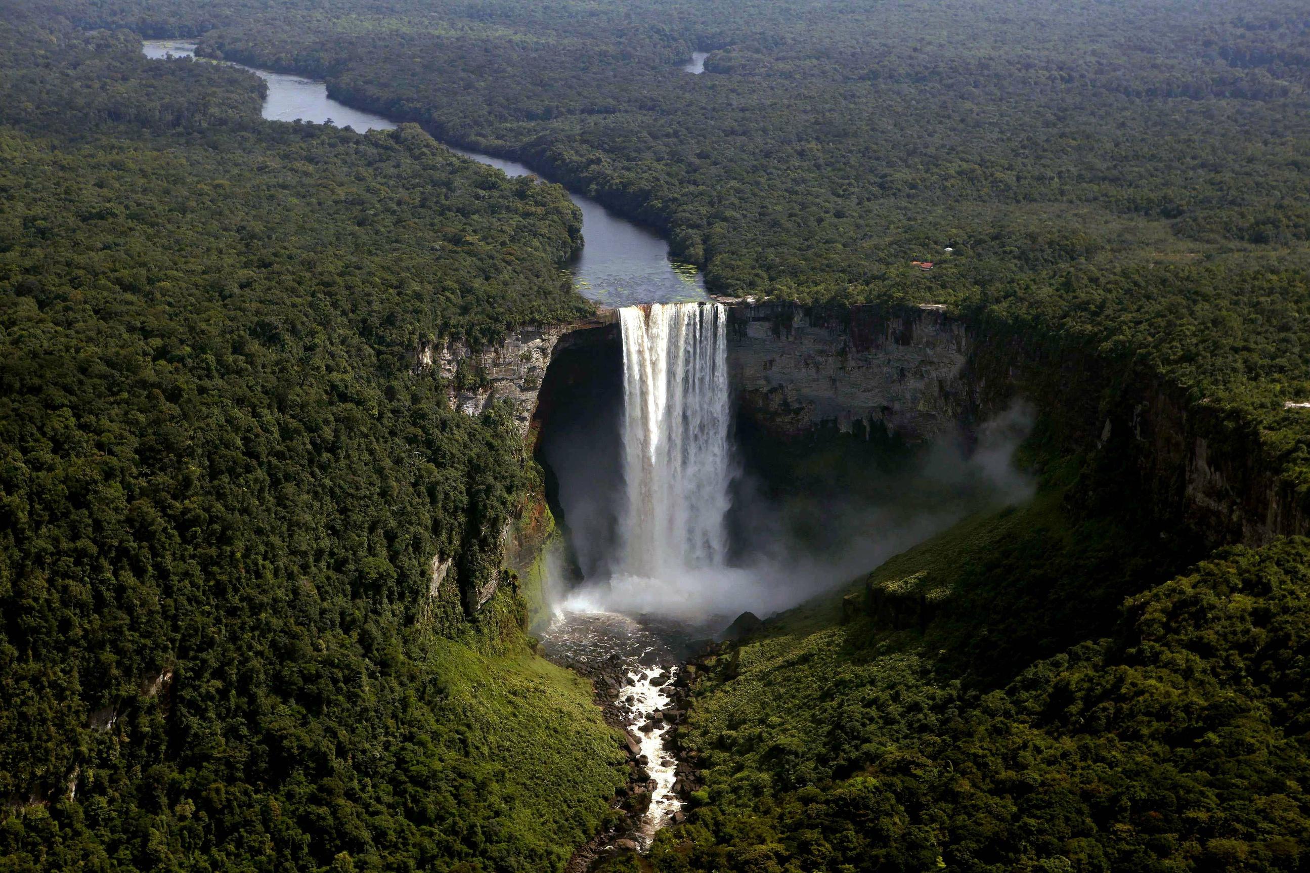 Kaieteur-Falls-Guyana