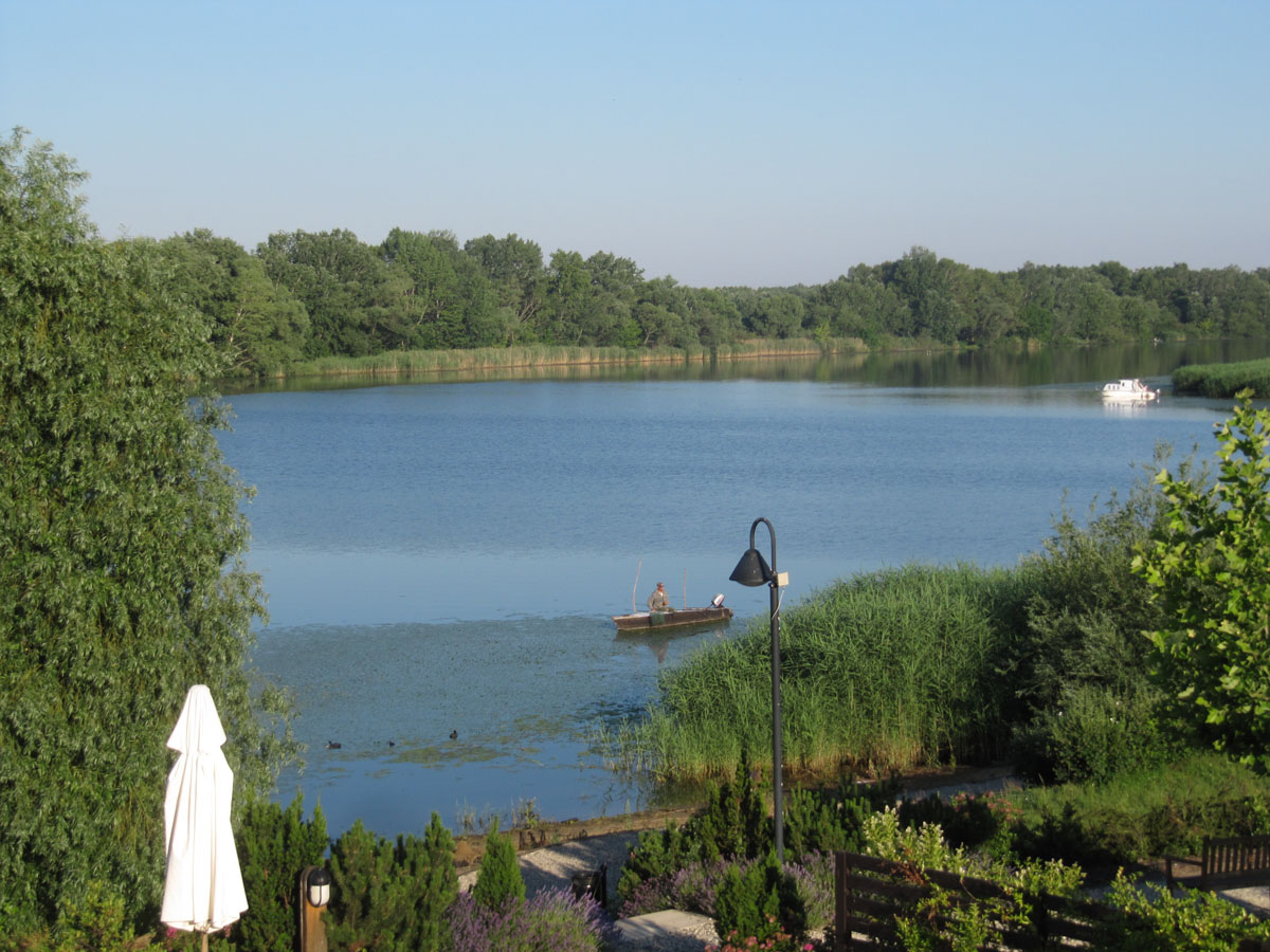 lake-tisza-our-hotel